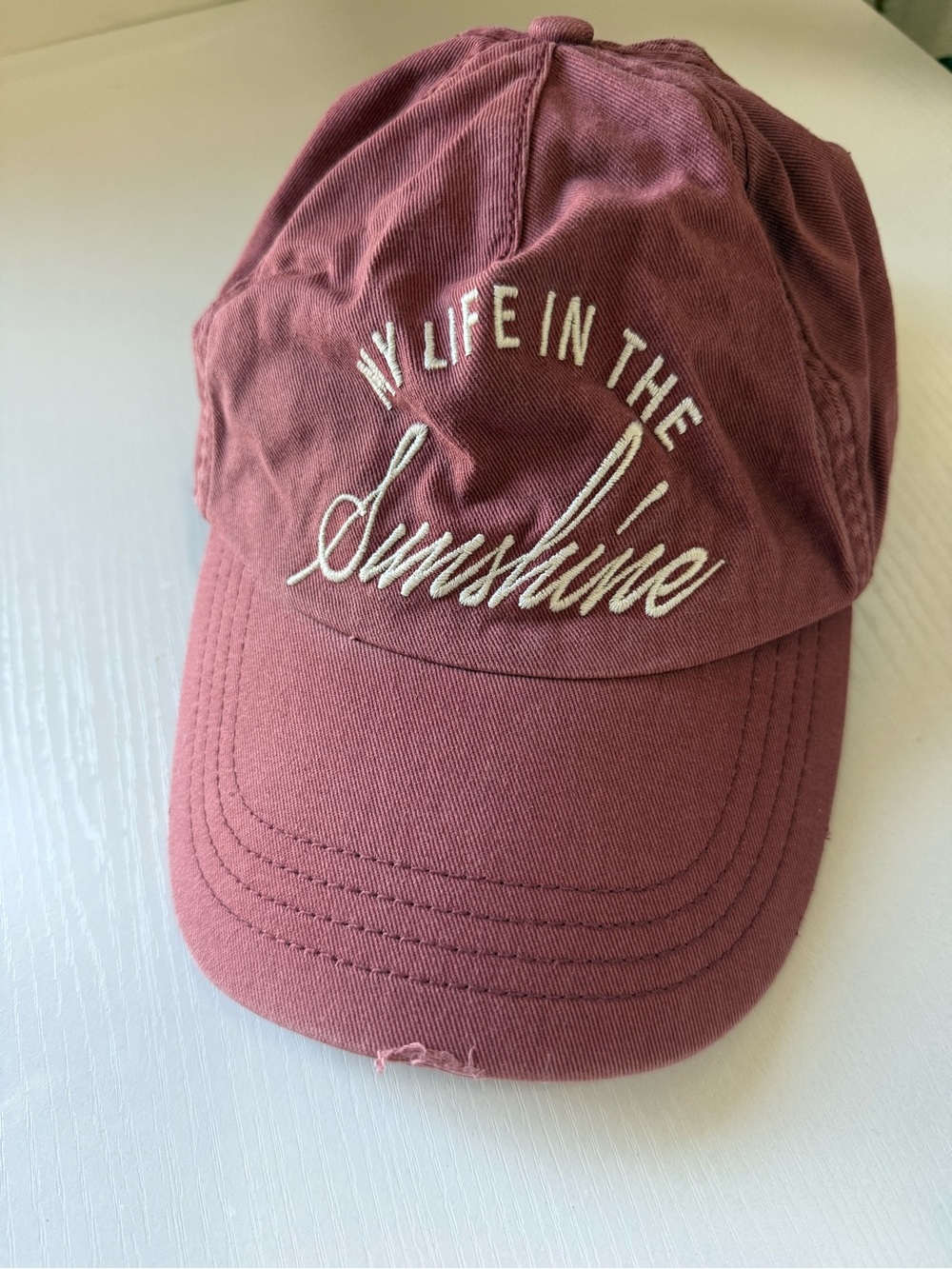 Billabong | Women’s My Life in the Sunshine Embroidered Baseball Hat Burgundy